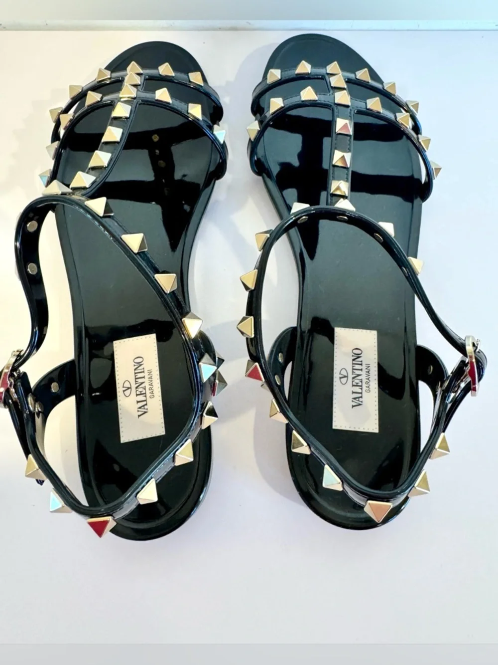 NWT Valentino Garavani Rockstud Black Rubber Sandals, Size 40
